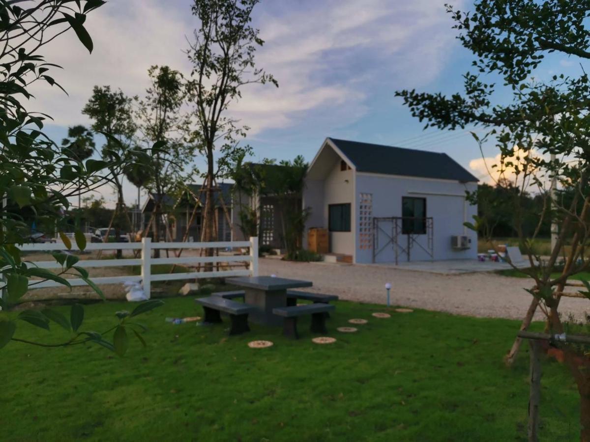 Numhom Resort Ban Nong Chum Saeng Eksteriør billede