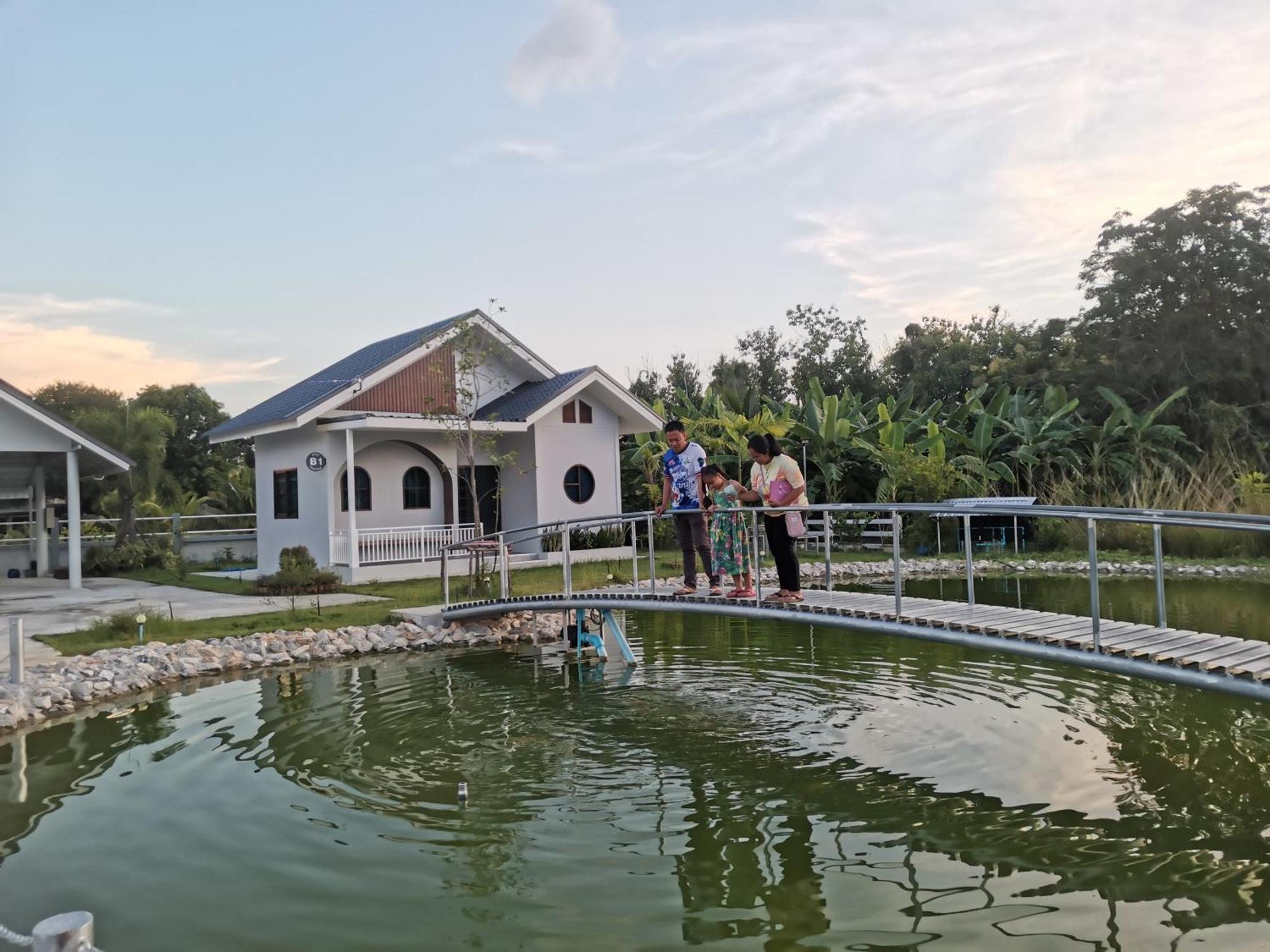 Numhom Resort Ban Nong Chum Saeng Eksteriør billede