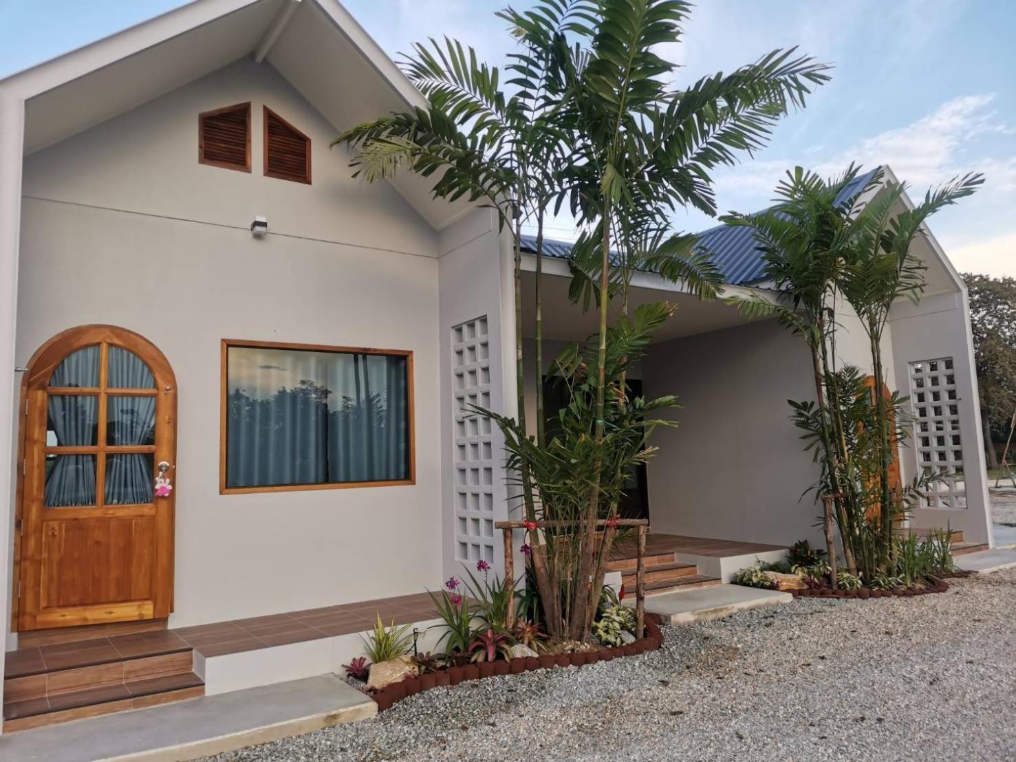 Numhom Resort Ban Nong Chum Saeng Eksteriør billede