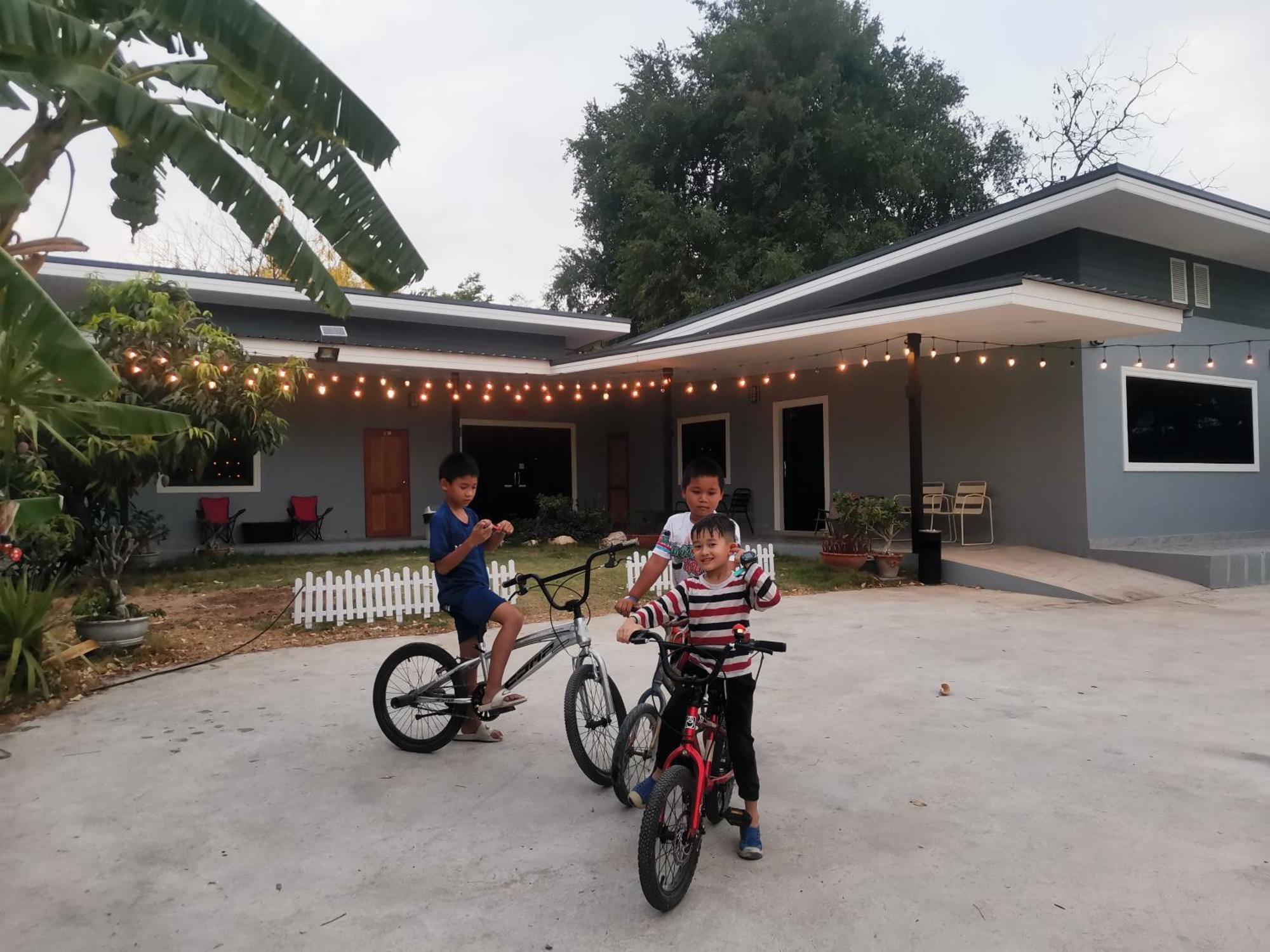 Numhom Resort Ban Nong Chum Saeng Eksteriør billede
