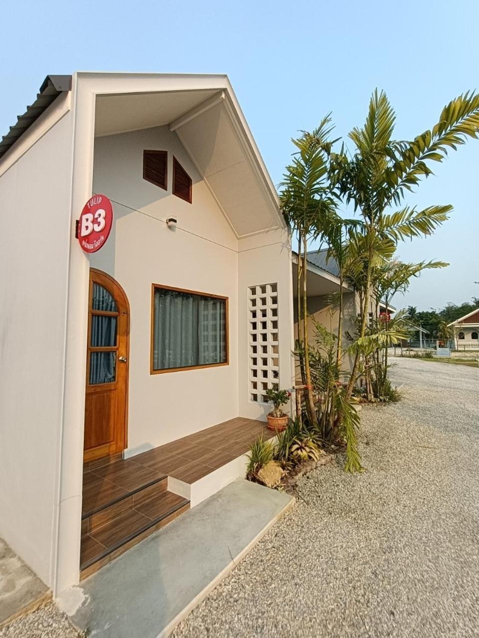 Numhom Resort Ban Nong Chum Saeng Eksteriør billede