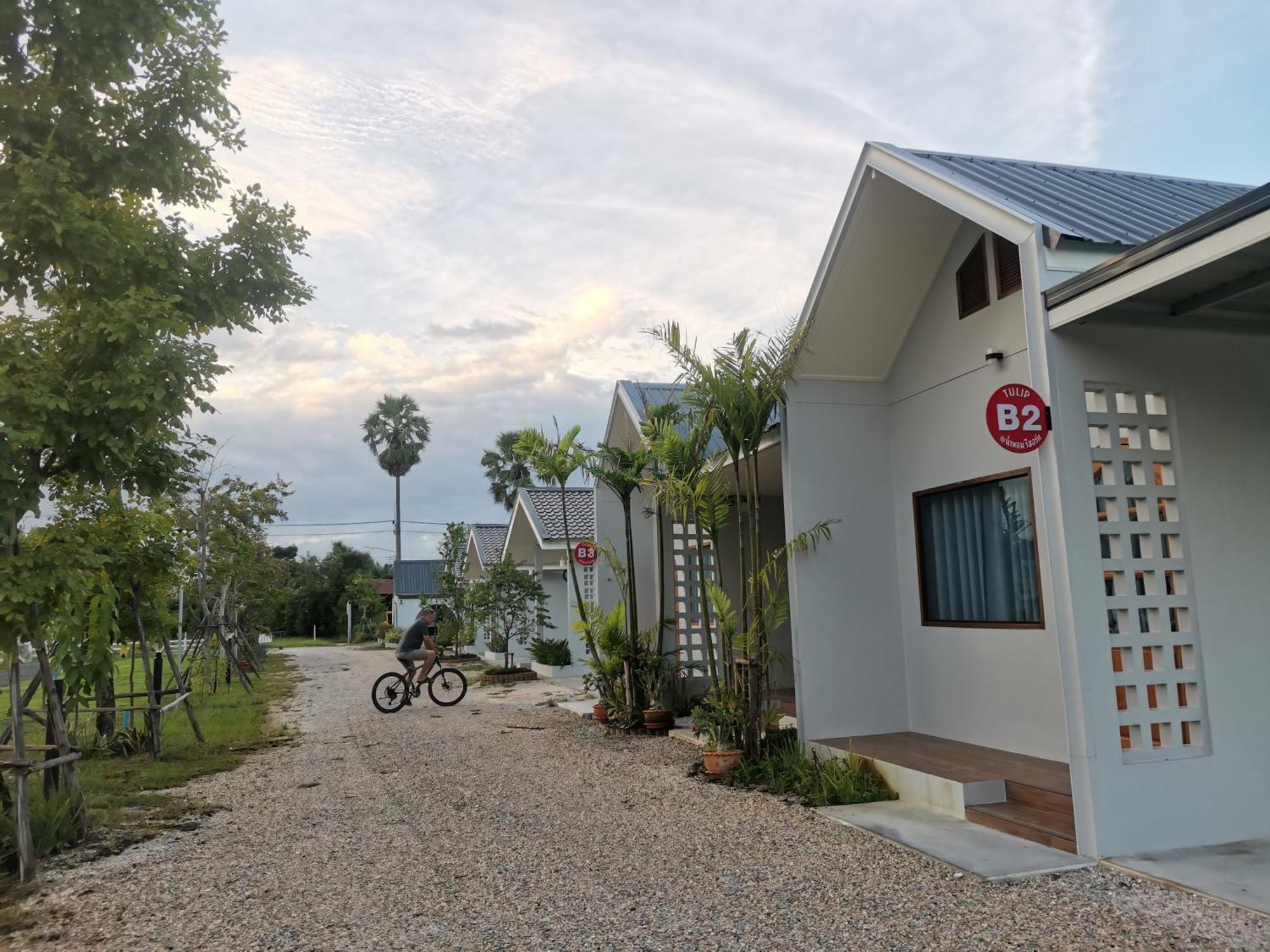 Numhom Resort Ban Nong Chum Saeng Eksteriør billede