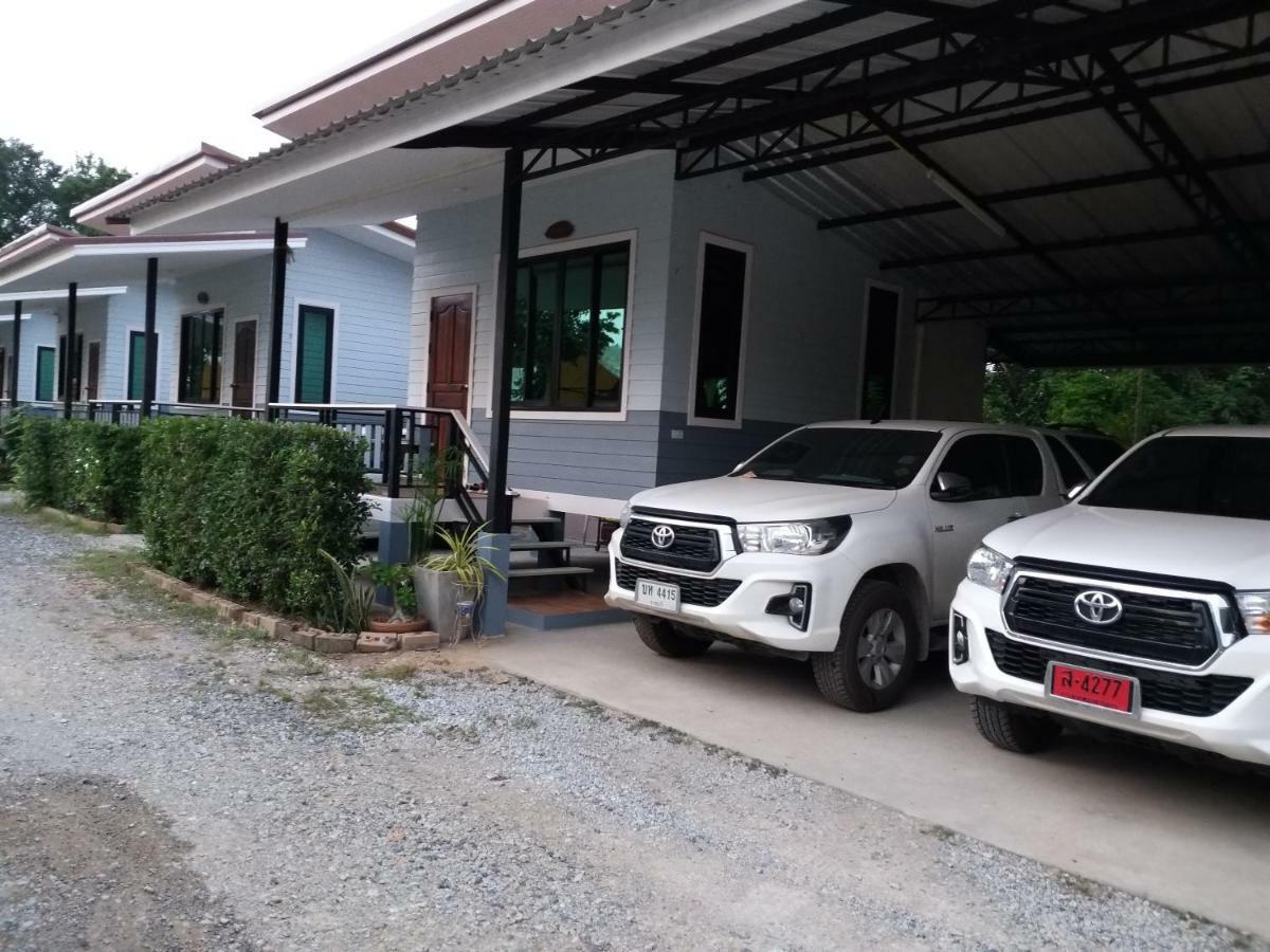 Numhom Resort Ban Nong Chum Saeng Eksteriør billede